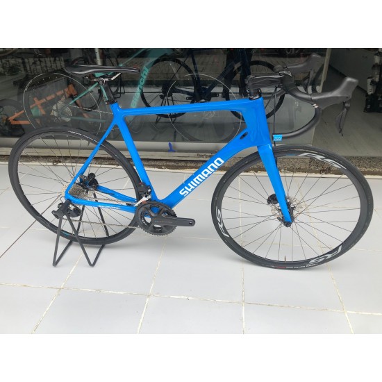 Shimano 105 Di2 24 vites Hidrolik Disk Fren Bisiklet